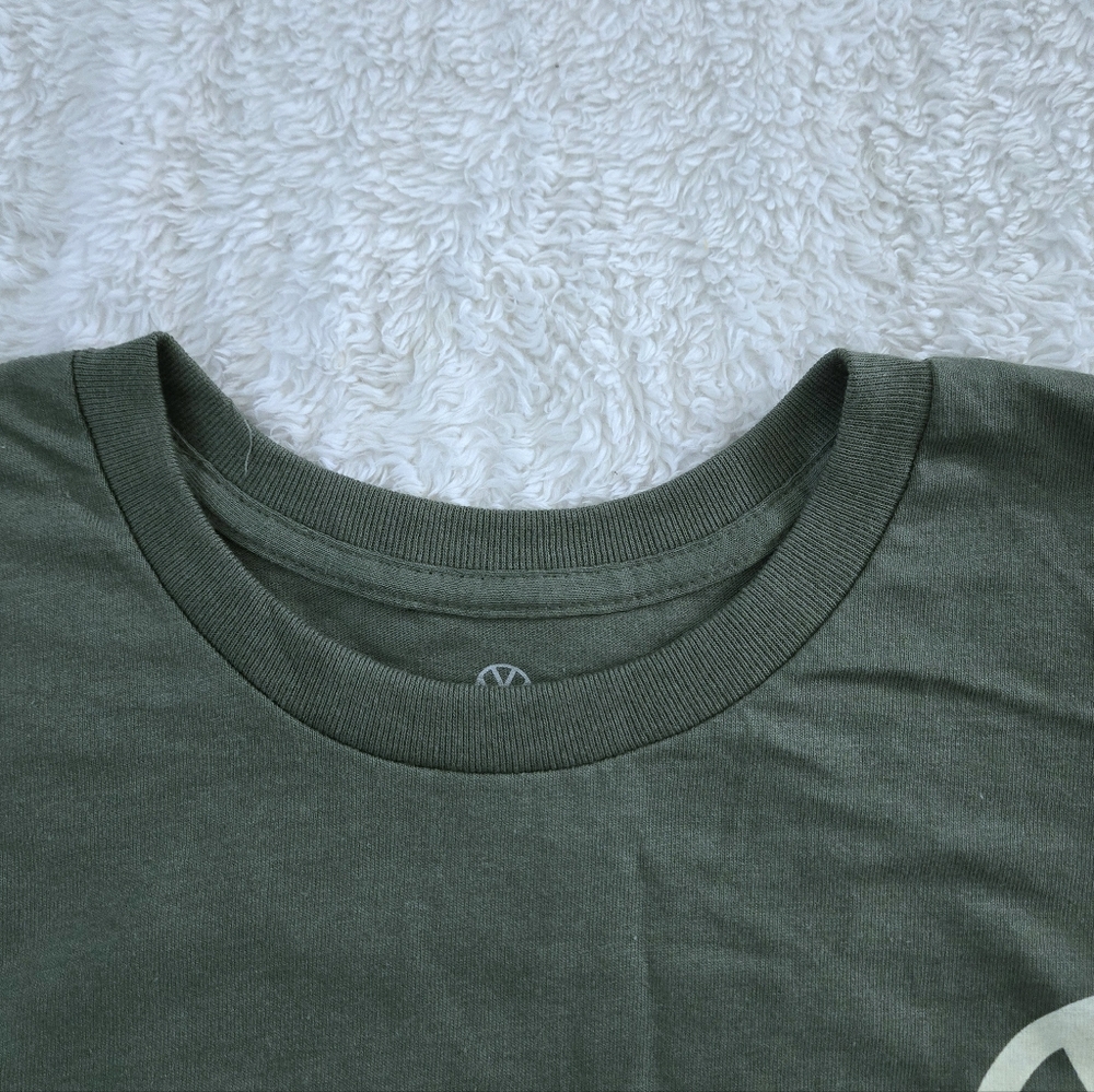 Changes Volkswagon🚗 "Bigfoot👣 Chillin'" Graphic Tee👕 - NWT - Picture 5 of 13
